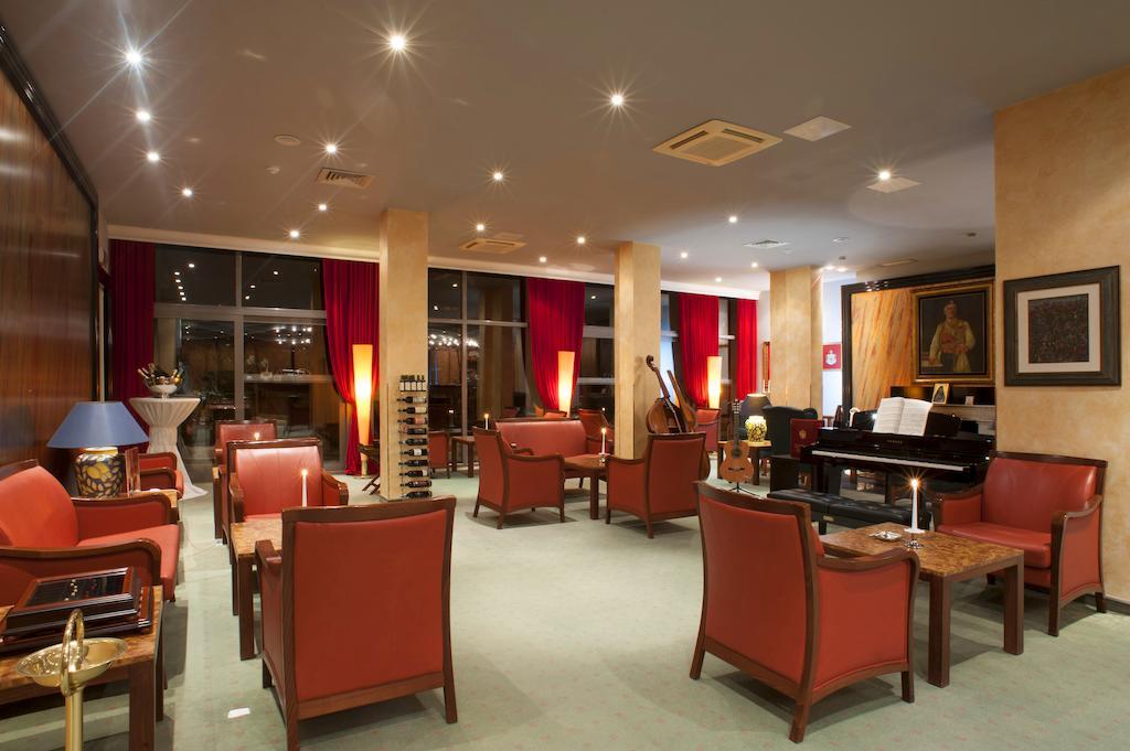 Hotel Rivijera Petrovac Eksteriør billede