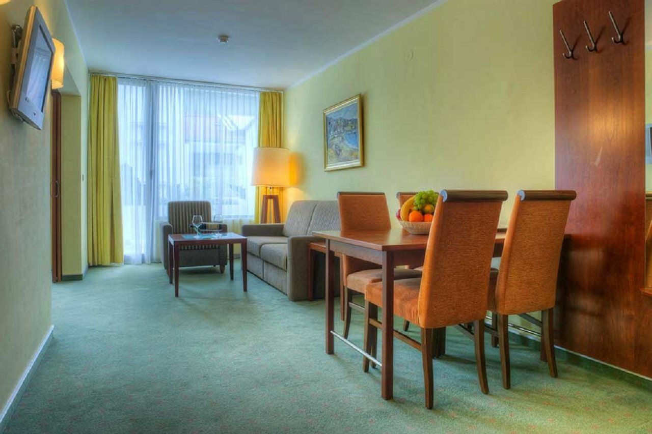 Hotel Rivijera Petrovac Eksteriør billede
